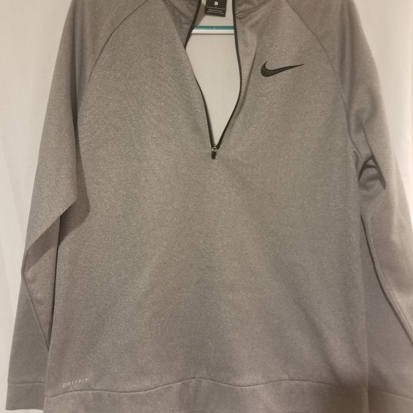 Nike jacket - Picture 2 of 3